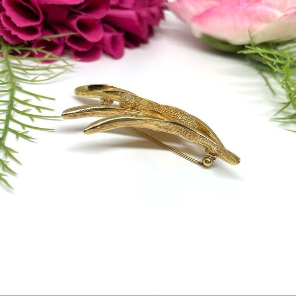 VINTAGE⚜️RARE MONET Wheat Brushed Golden Brooch - Picture 6 of 9